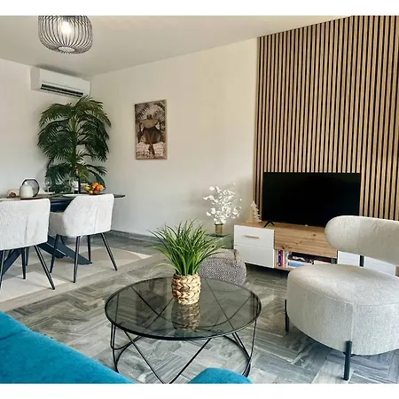Renove A Juan Les Pins Avec Parking - Fr-1-252-198 Antibes